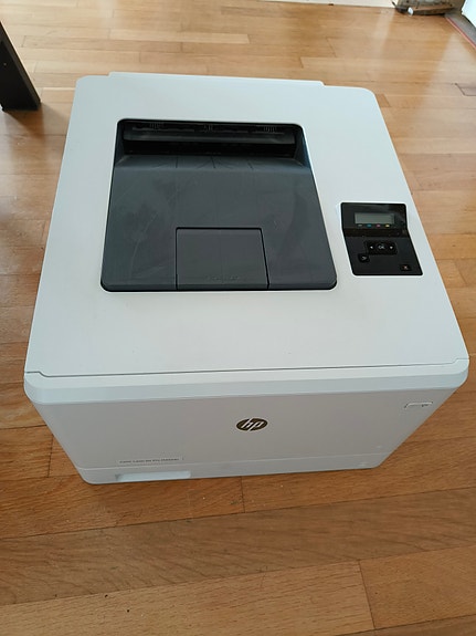 HP Color LaserJet Pro M452dn värilaser tulostin