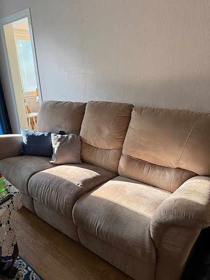 3H mekanismisohva + 2kpl nojatuolit