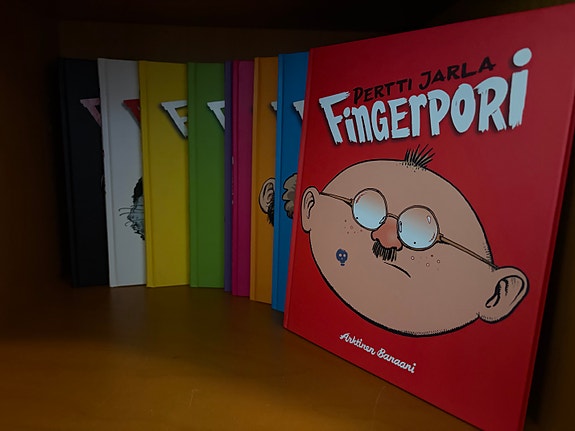Pertti Jarla Fingerpori -sarjakuvakirjat 1-9