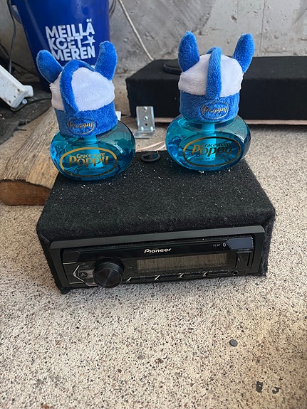 Pioneer MVH-S320BT autosoitin/soitin/pioneer soitin