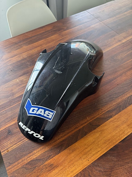 Honda VFR 750 RC36 etulokasuoja