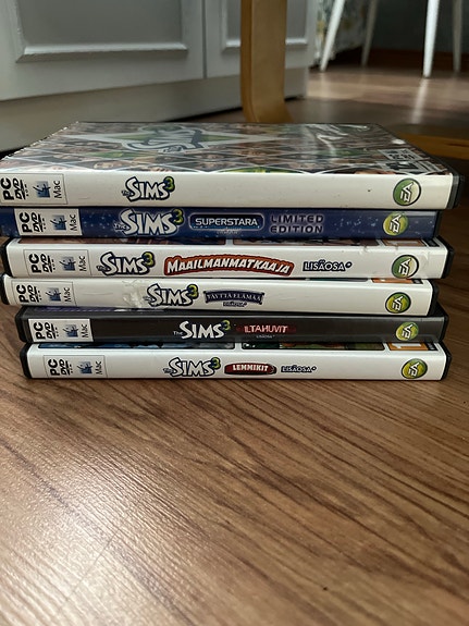 The Sims 3 PC-pelit pakettina