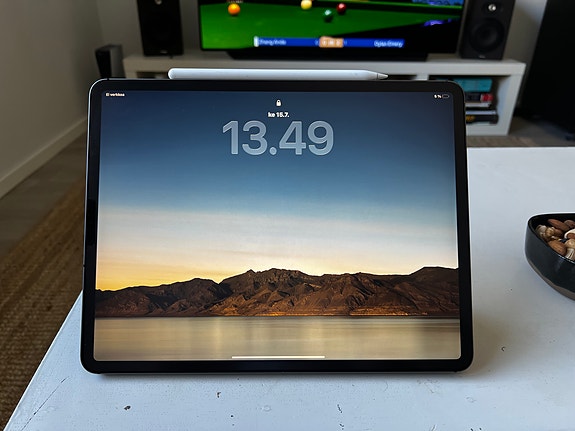 Apple iPad Pro 12.9" (2020) Tähtiharmaa • 128 Gt • WiFi + 4G