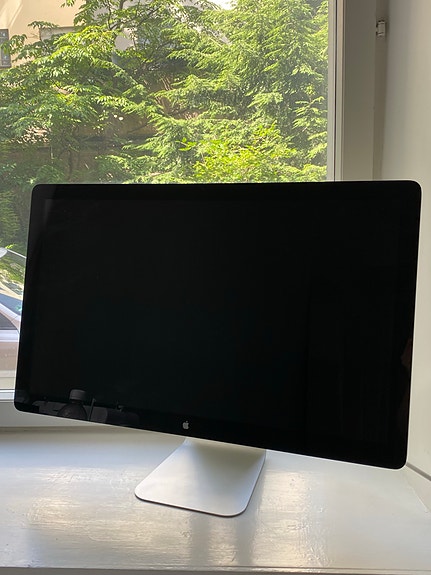 Apple Led Cinema Display