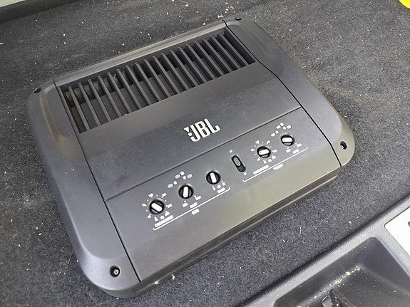 JBL 3-Kanavainen vahvistin GTO-3EZ