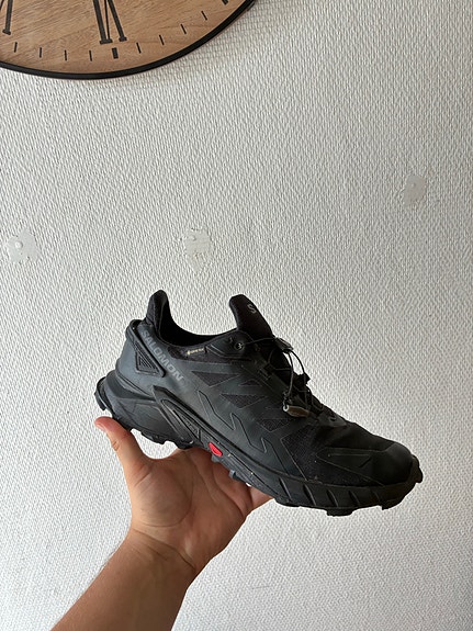 Salomon Gore-Tex vaelluskengät koko 44 2-3musta