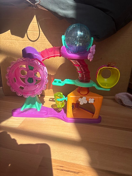 Littlest Pet Shop talo