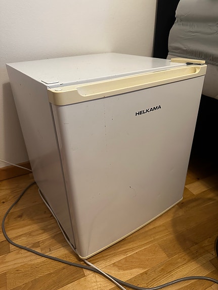 Helkaman jääkaappi pöytämalli valkoinen