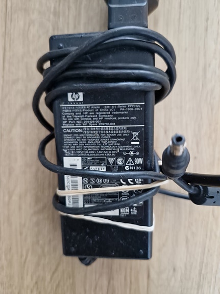 HP kannettavan laturi 90w