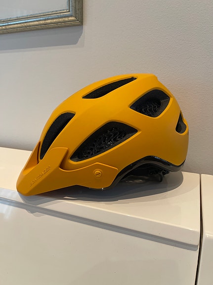Huippulaadukas Bontrager Rally wavecel- pyöräilykypärä L/58-63cm Uudenveroinen