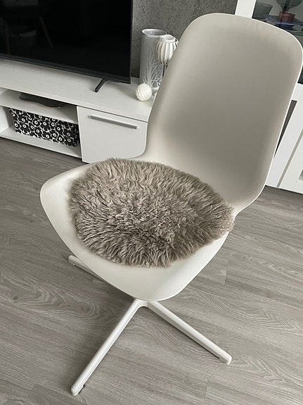 IKEA valkoinen työtuoli / koulupöydän tuoli