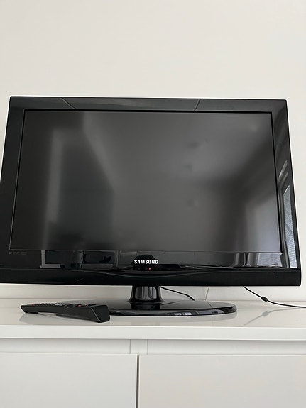 Samsung taulutelevisio 32" musta