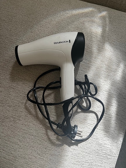 Remington hiustenkuivain