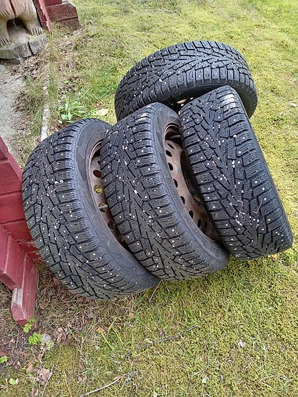 Nastarenkaat vanteilla