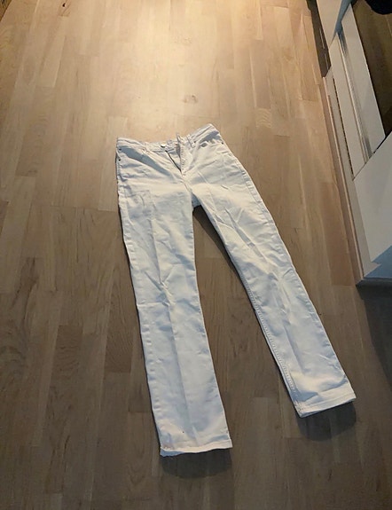 Valkoiset farkut