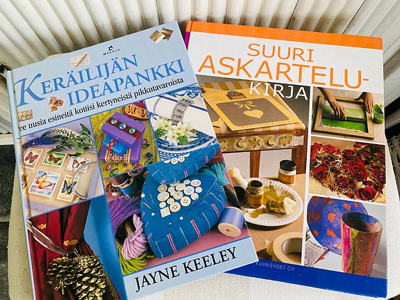 Keräilijän ideapankki ja Suuri askartelukirja - kirjat