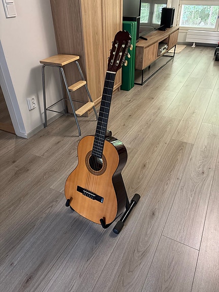 Hohner akustinen kitara