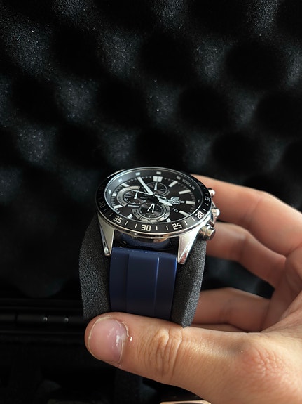 Casio Edifice Rannekello
