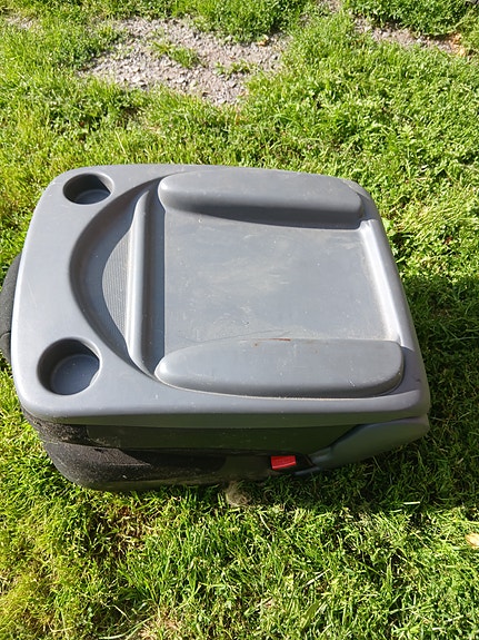 Auton penkki