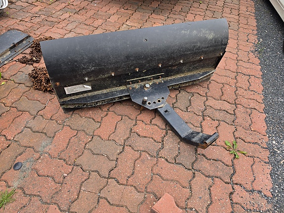 Lumilevy mönkijään / pienkoneeseen