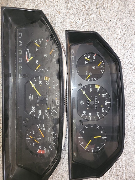 Mercedes Benz w124 mittaristo