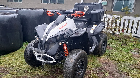Can-Am renegade abs 80km traktori / vaihto