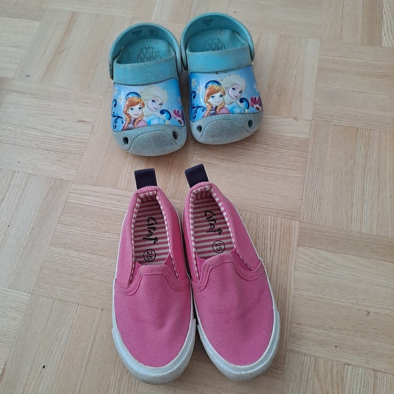 Lasten crocsit ja kangaskengät