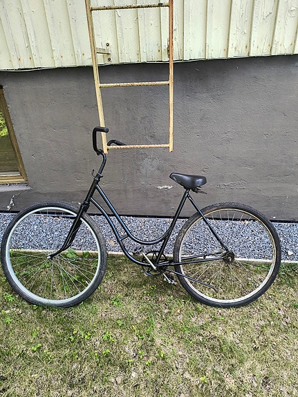 28" tuumainen polkupyörä