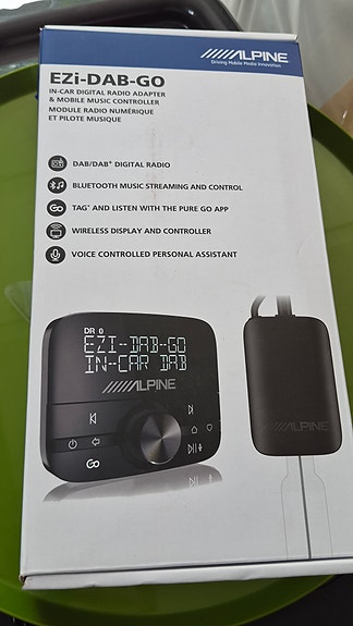 Alpine EZi-DAB-GO -bluetooth audiostriimaus