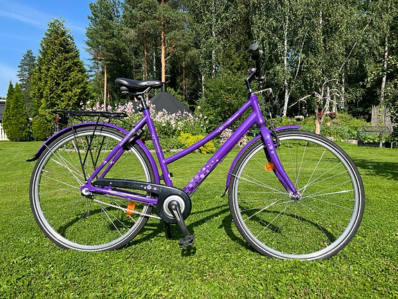 Helkama Kaunotar 28” naisten polkupyörä