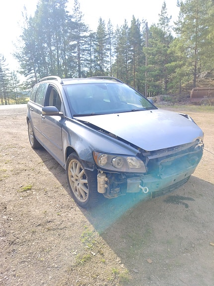Volvo V50 awd t5 osina