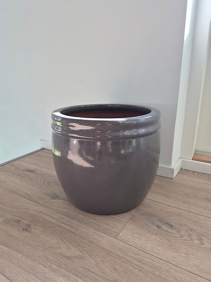 Iso Tine K ruukku