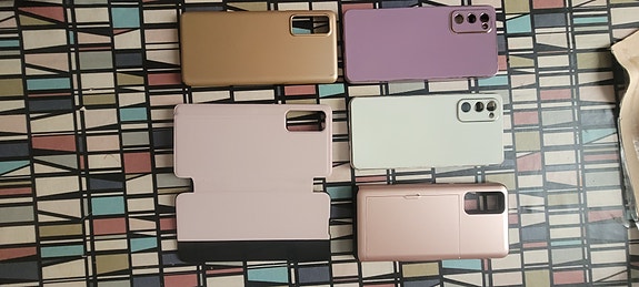 Samsung Galaxy s20 FE kuoria