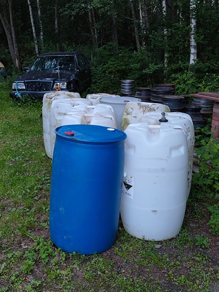 200L muovitynnyreitä