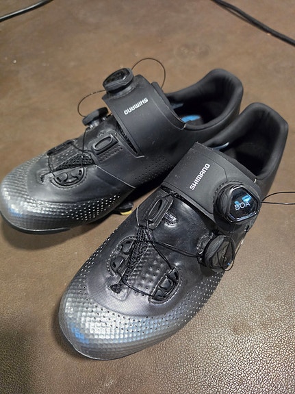 Shimano RC7 maantiepyöräilykengät koko 42 musta