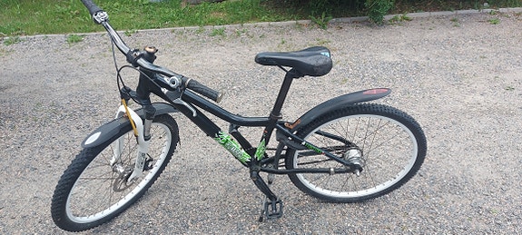Tunturi Bomber 24