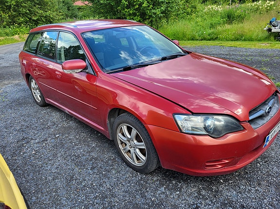 SUBARU LEGACY