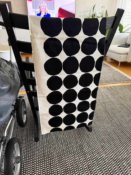 Marimekko pienet kivet markiisi kangas