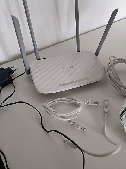 TP-Link langaton reititin