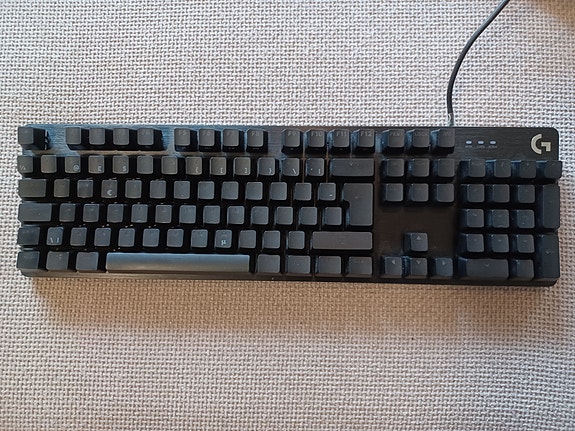 Logitech G413 SE – Mekaaninen näppäimistö