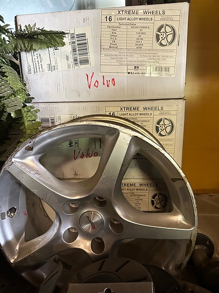 Volvo 16” vanteet