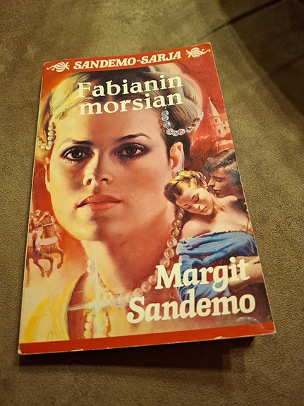 Margit Sandemo Fabianin morsian pokkari