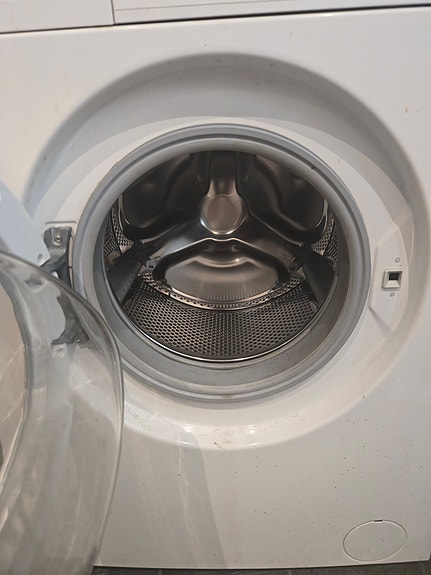 Siemens edestä täytettävä pesukone valkoinen
