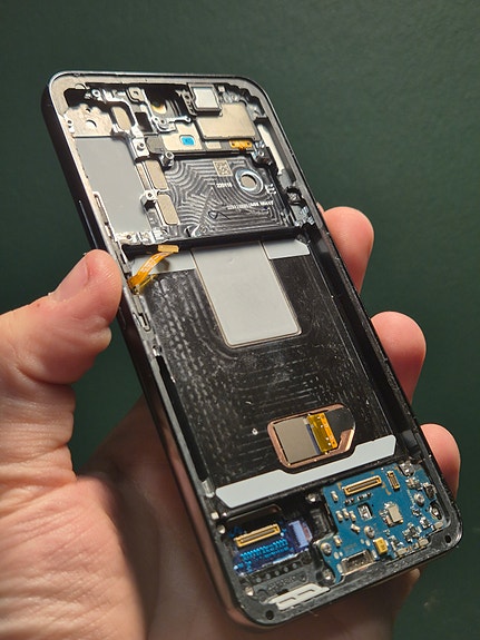 Samsung galaxy s22 näyttö + runko