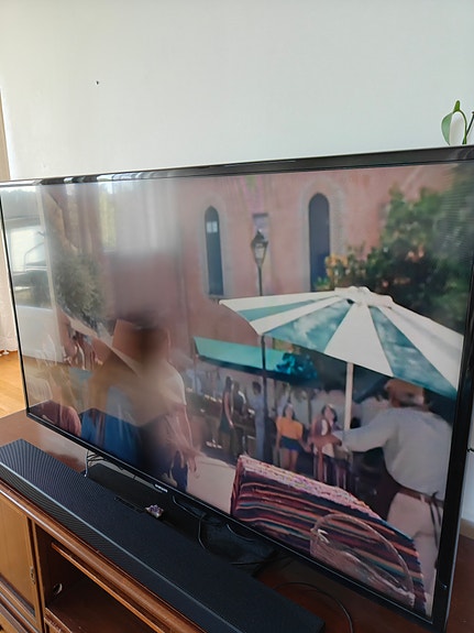Samsung Full HD Flat Smart TV