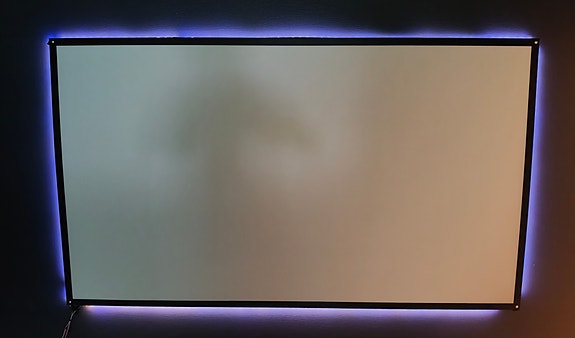 100" kiinteä valkokangas ledivalaisulla