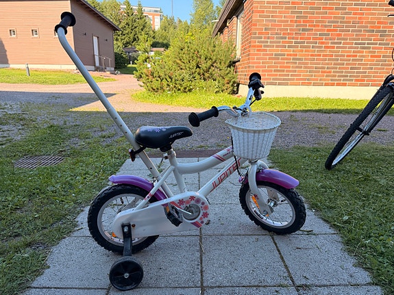 Lasten polkupyörä
