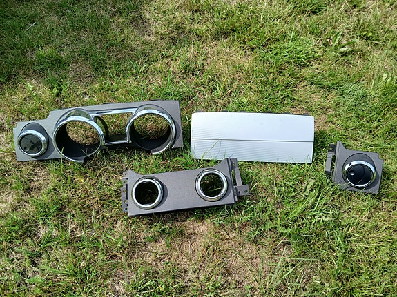 Ford mustan V kojelaudan osat