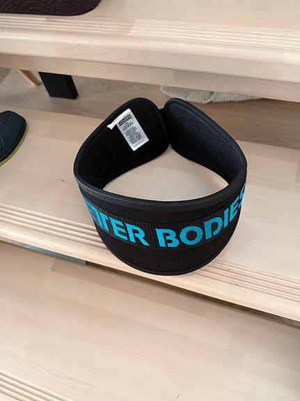 Better Bodies treenivyö XS musta