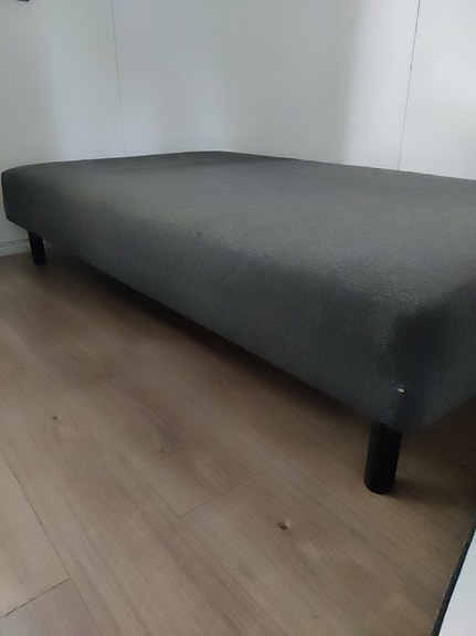 120 leveä runkopatjasänky